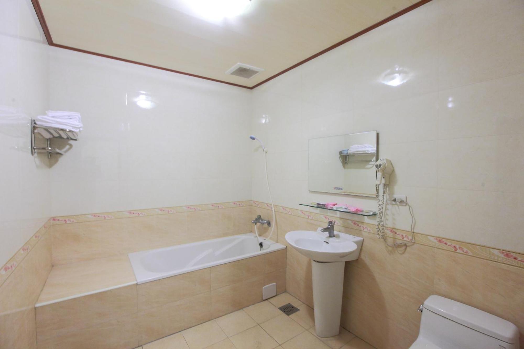Yong Qi Hotel Città di Hualien Camera foto
