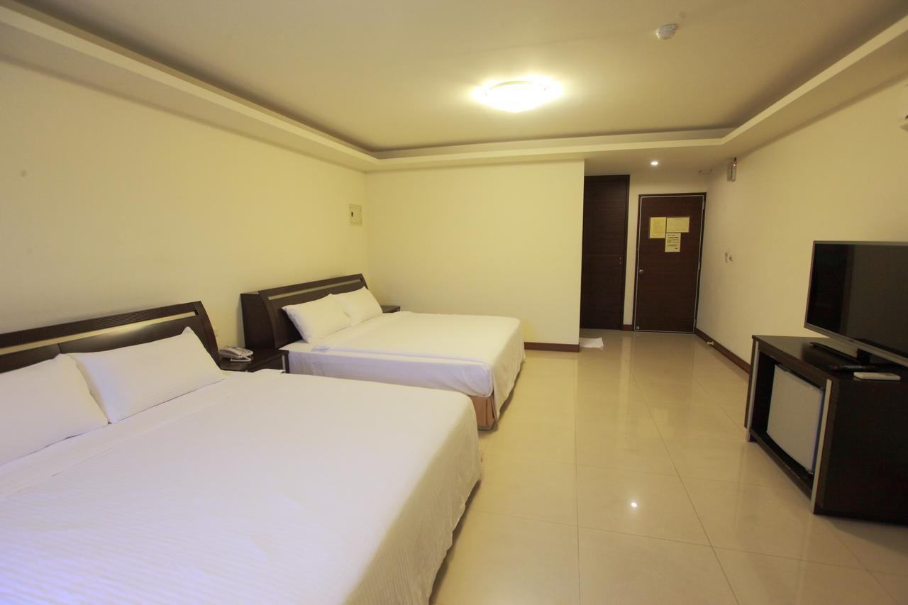 Yong Qi Hotel Città di Hualien Esterno foto