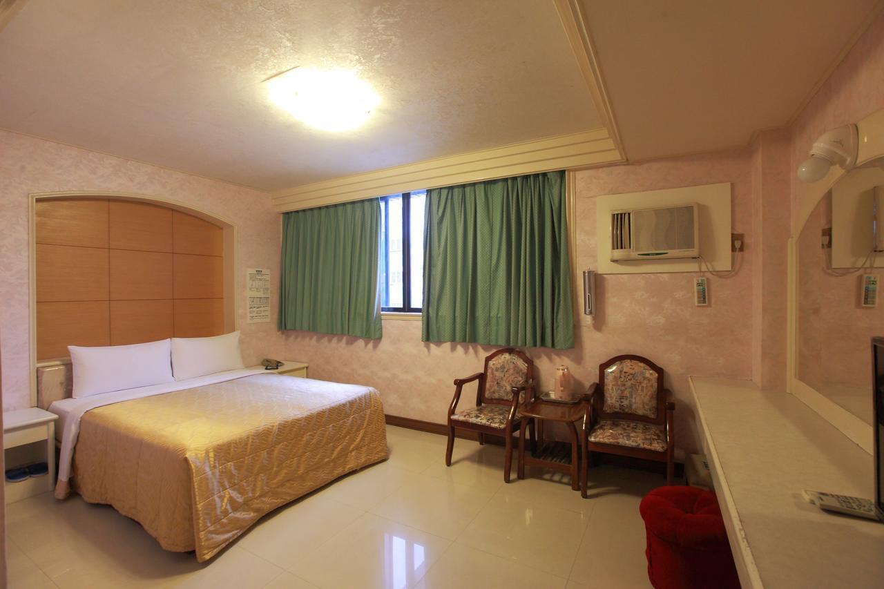 Yong Qi Hotel Città di Hualien Esterno foto